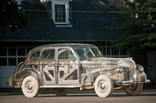 1939-pontiac-plexiglass-ghost-car-see-through-12-640x422.jpg