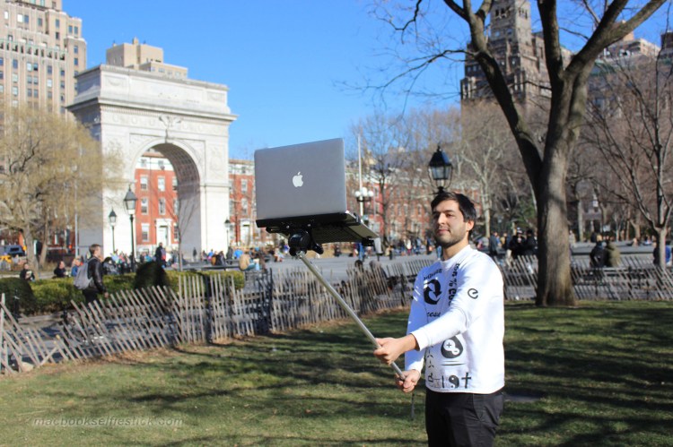 Macbook Selfie Stick Washington Square Park