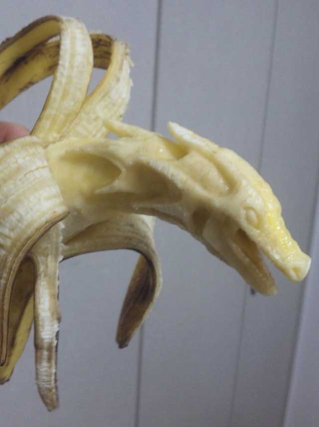 Banana sculpture by y_yamaden