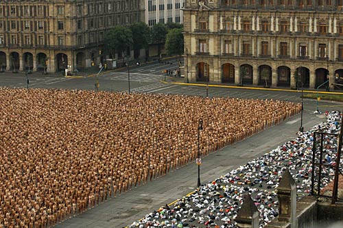 Spencer Tunick in Mexico City