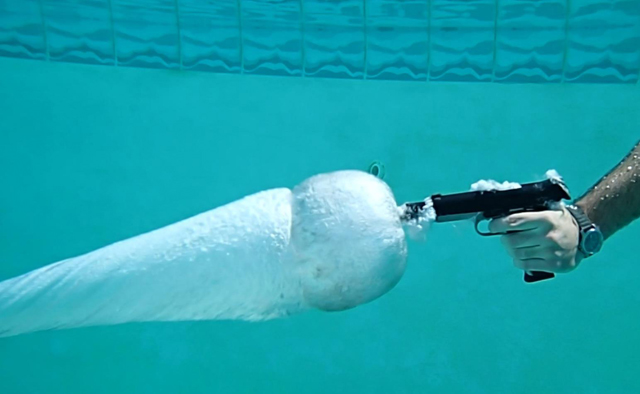 Glock 22 Underwater High Speed Video by Andrew Tuohy