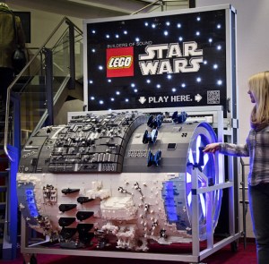 Custom-Made LEGO Star Wars Organ Plays the Star Wars Theme Song