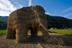 Fallen straw mammoth at Setouchi 2010