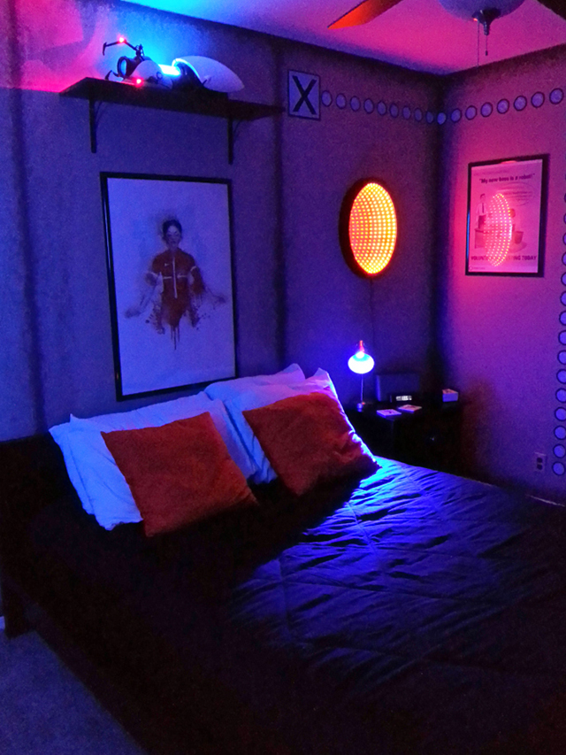 Gamer Creates an Incredible 'Portal'-Themed Bedroom