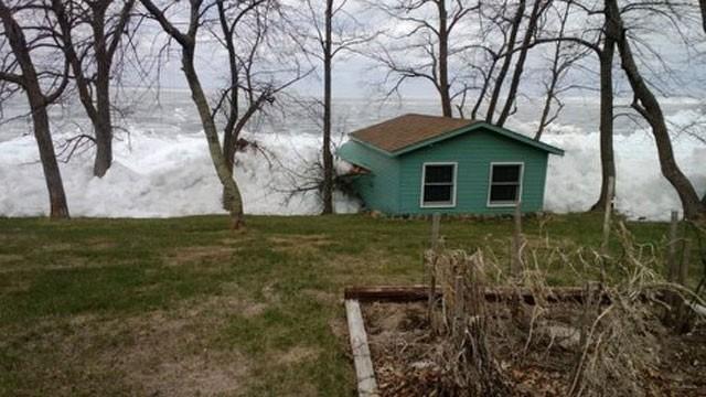 Slow motion ice tsunami