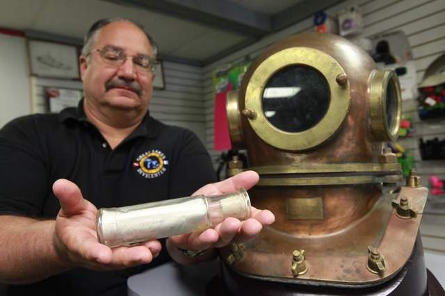 1915 Message in a Bottle Discovered near Detroit