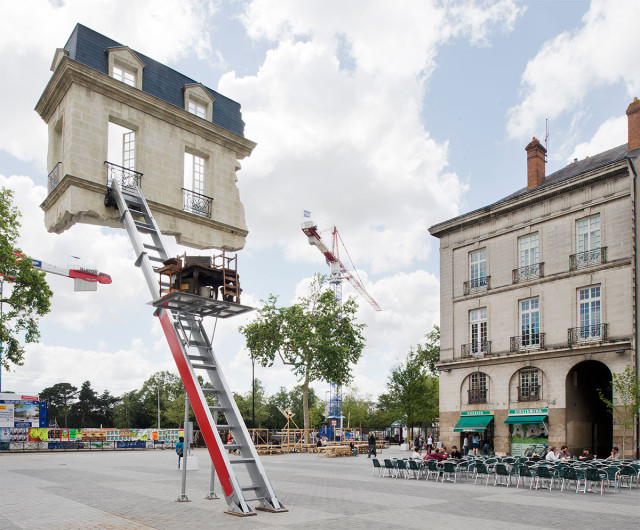 Monte Meubles by Leandro Erlich