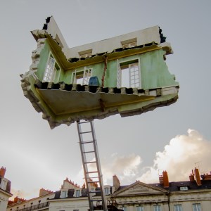 Monte Meubles by Leandro Erlich