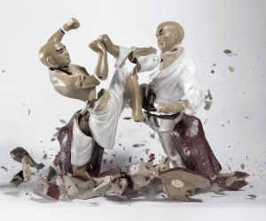 Shattering porcelain figurine photos by Martin Klimas