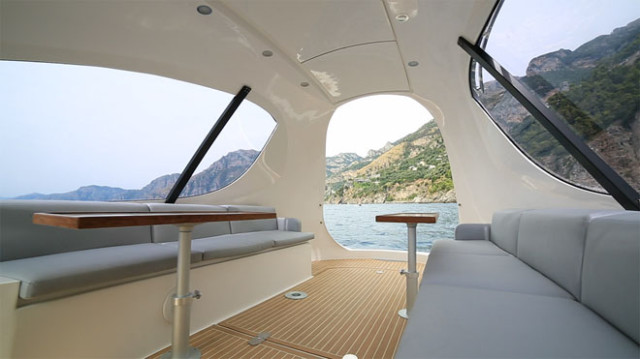 Jet Capsule luxury mini yacht