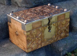 Replica Dragon Egg Chest from Game of Thrones