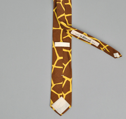Giraffe Print Pointed Tie