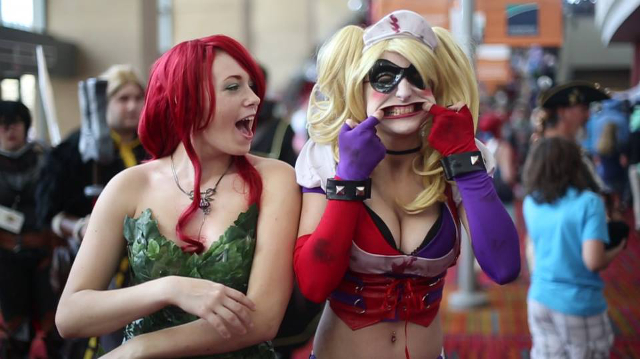 Poison Ivy and Harley Quinn - ConnectiCon 2014