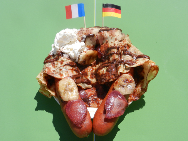 France vs Germany - Crepewurst