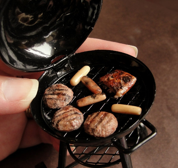 Remarkably Realistic Food Miniatures