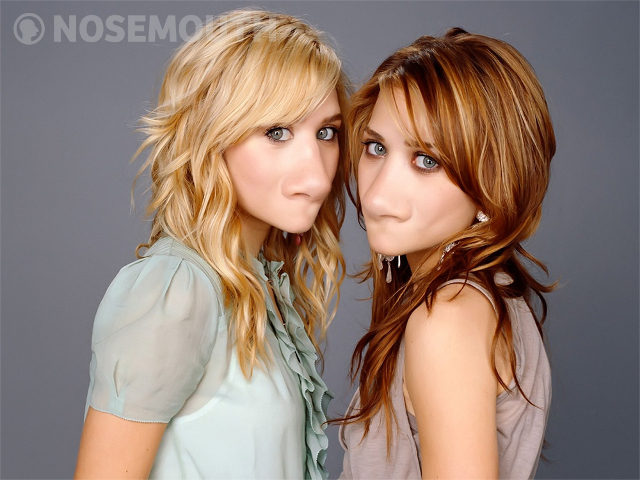 Nosemouth Mary-Kate and Ashley Olsen