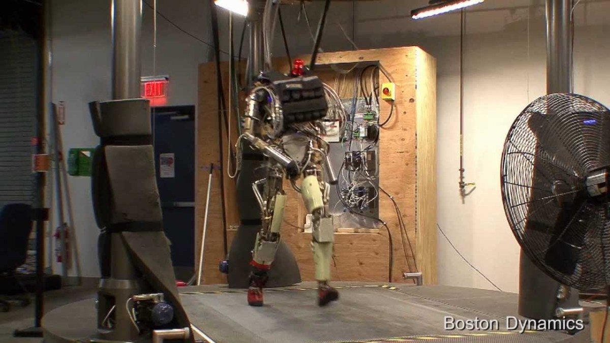 PETMAN, A Bipedal Humanoid Robot That Exercises and Sweats