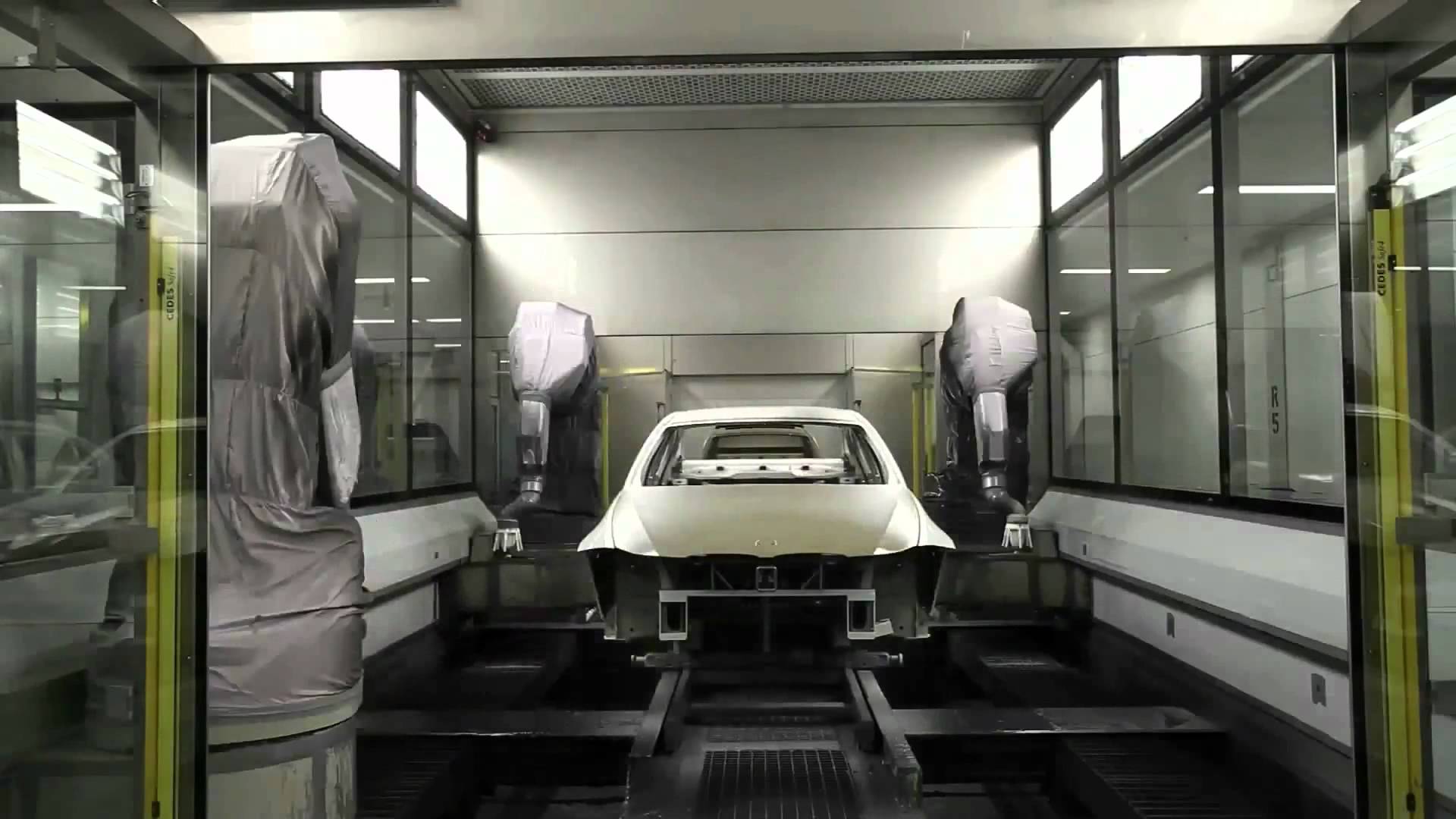 Video Showing Production Assembly Line Process of BMW 3 Series Car