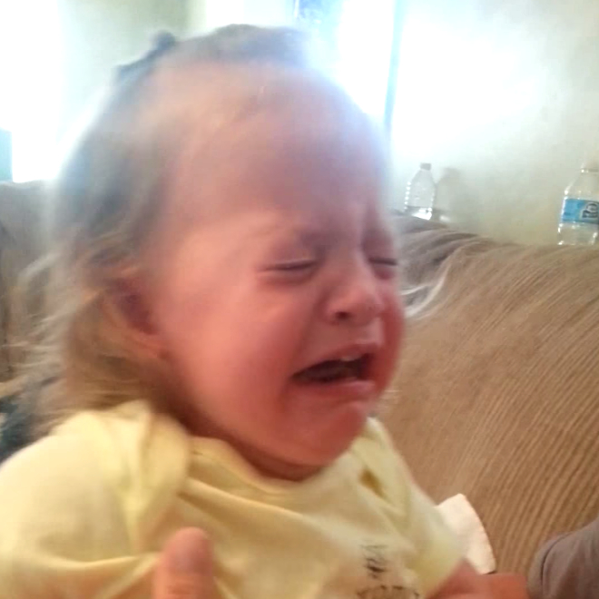 A Little Girl Gets Upset After Her Dad Shaves His Beard in the Middle ...