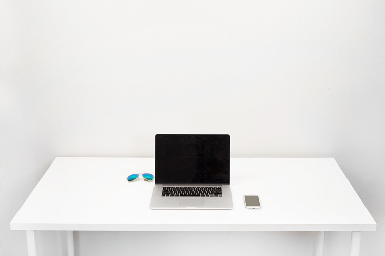 evolution-of-the-desk-designboom-04-750x498.jpg