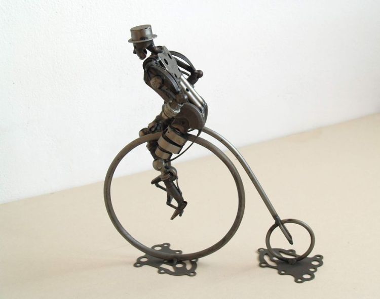 Metal Sculptures Made of Car and Motorcycle Parts by Tomas Vitanovsky