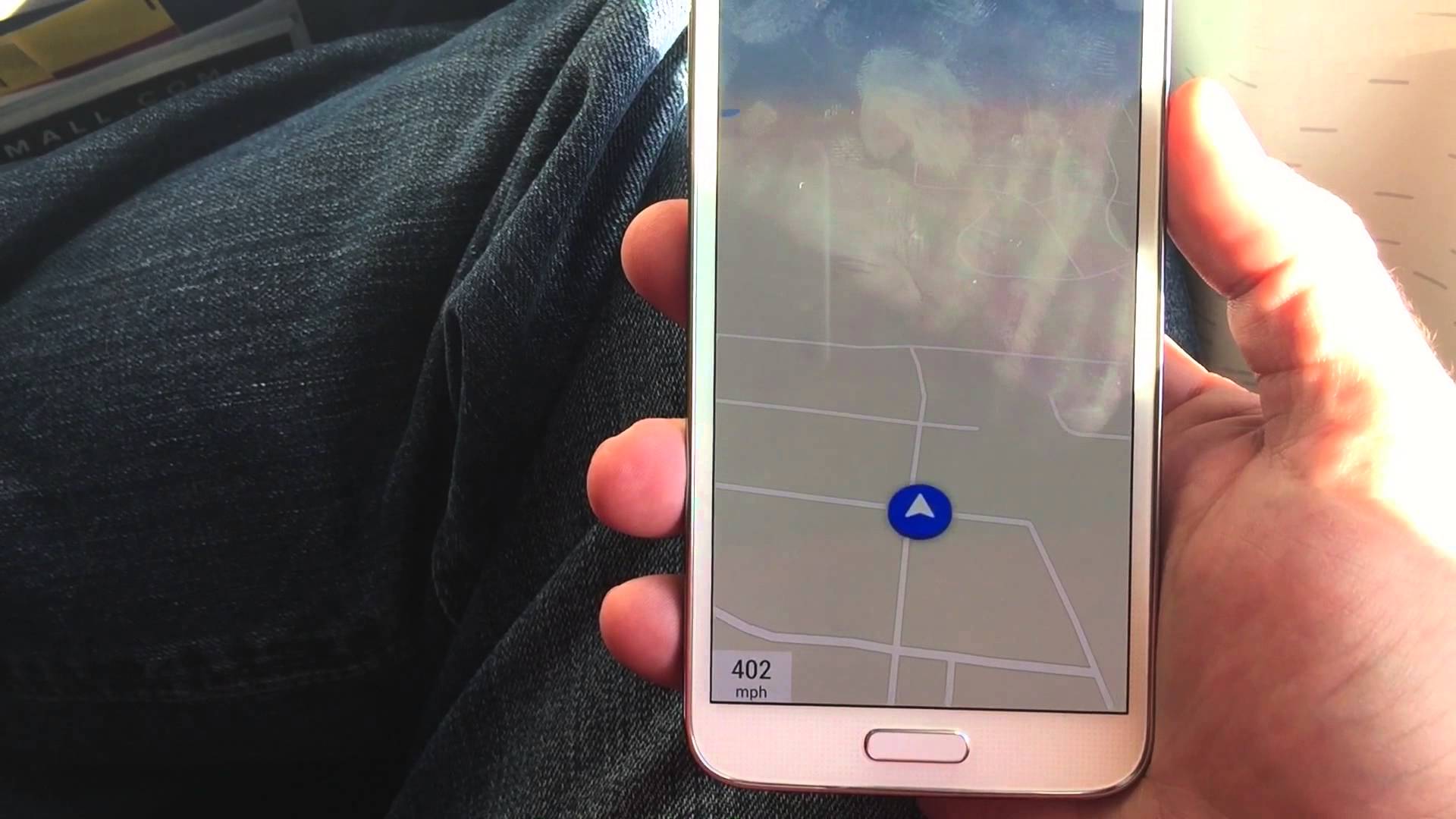 A Smartphone GPS Rapidly Tracks Its Location From Inside an Airplane