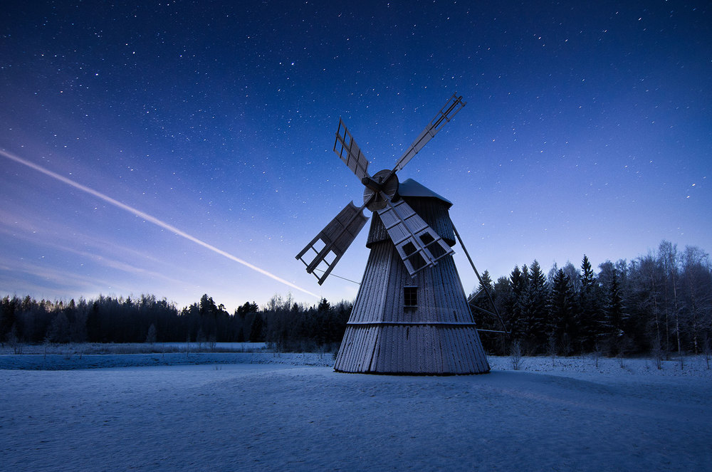 finnish-photographer-mikko-lagerstedt-captures-the-scenic-beauty-of