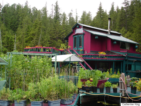 Super House Boat in Canada