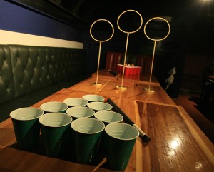 Quidditch pong set