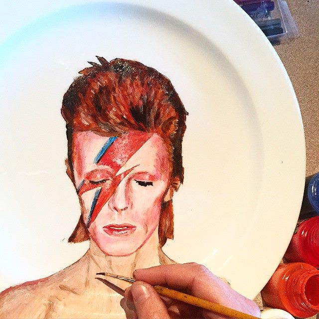 Bowie plate
