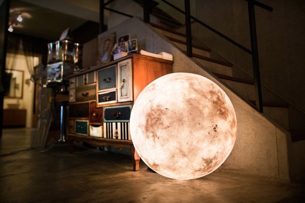 Large Luna Lamp