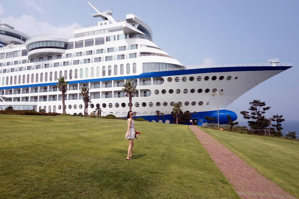Sun Cruise Resort Ship