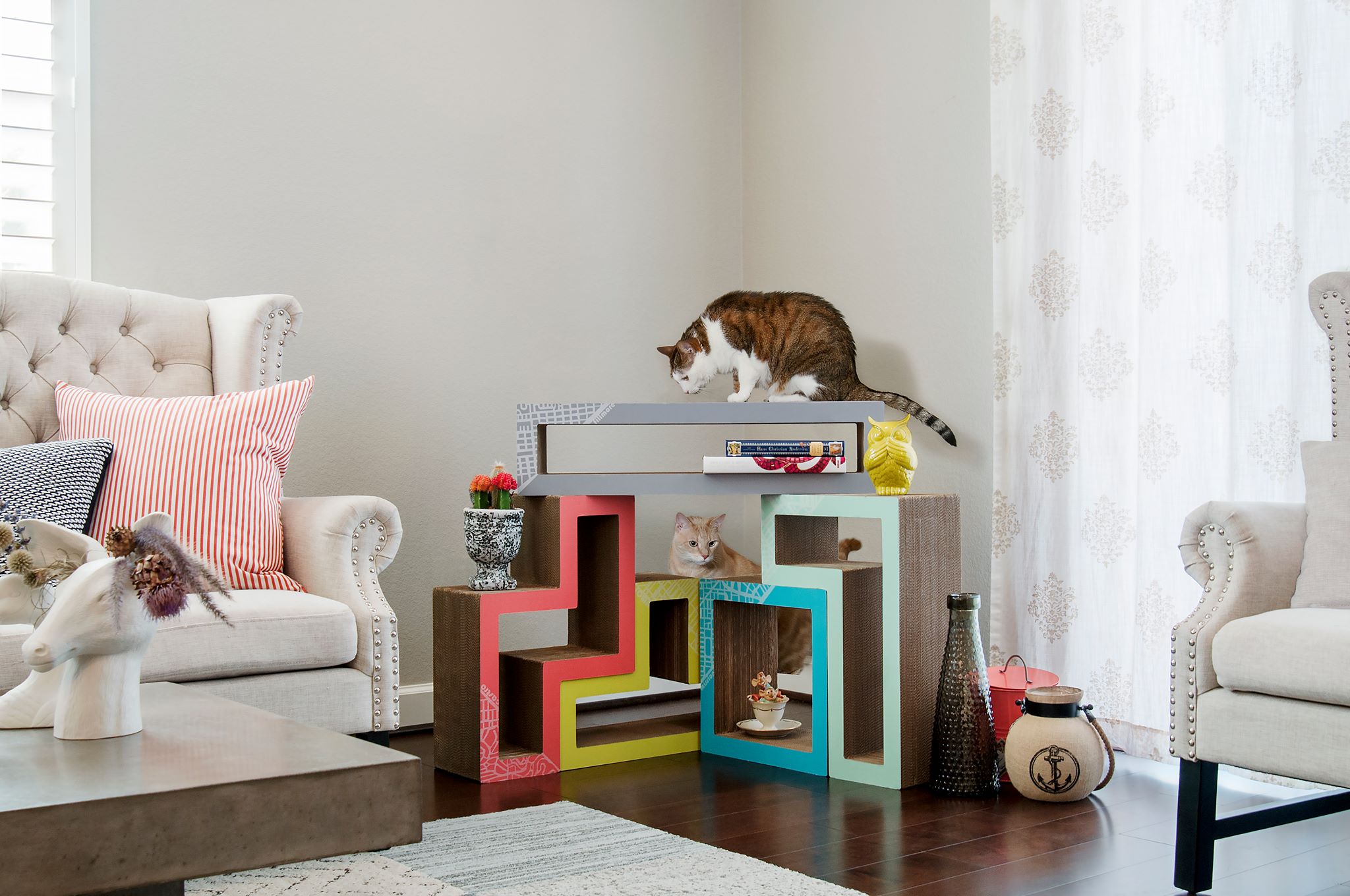 Modular Cardboard Cat Scratching Blocks That Can Be Arranged to Make