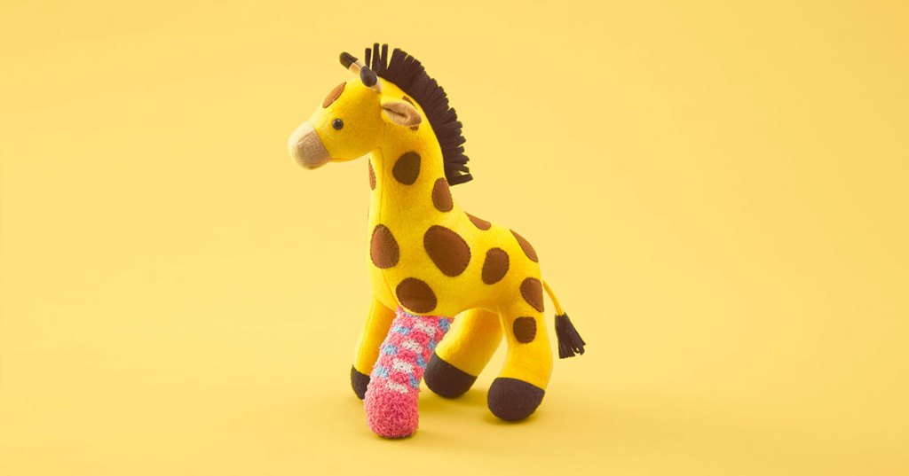 Old Toys Offer Their Limbs to Torn Plushies in Japanese Organ Donation