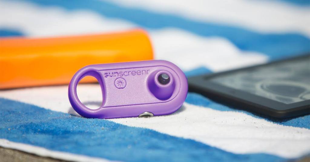 Sunscreenr, A Compact UV Camera for Detecting Where Sunscreen Has Been