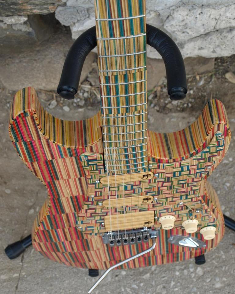 Skateboard Guitar