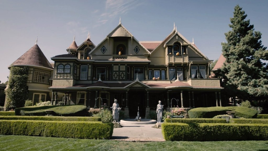 A Spooky Tour Through the Eccentric Winchester Mystery House in San ...