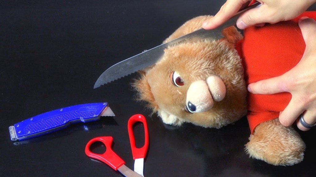 an-original-teddy-ruxpin-is-violently-disassembled-to-see-what-s-inside