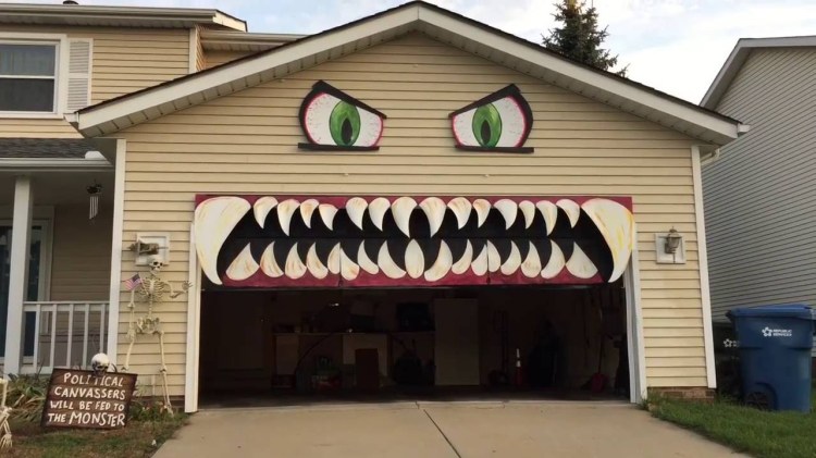 Cleveland Woman Transforms Her Garage Door Into a Monster With Chomping