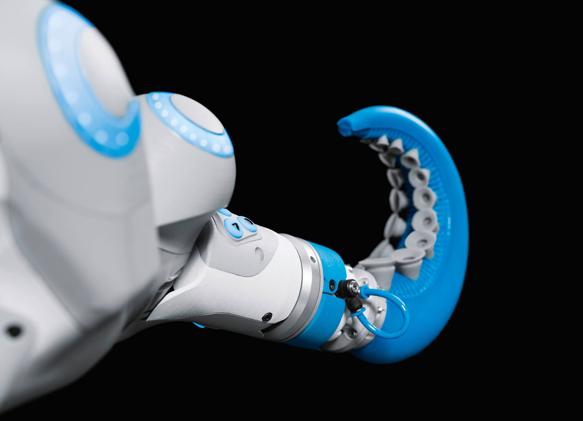 An Incredible Gripping Bionic Robot Arm Directly Inspired By The Design ...