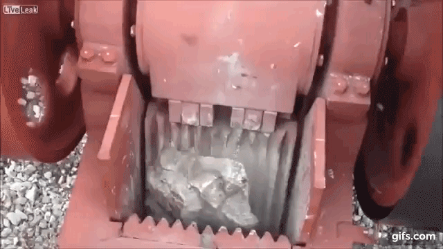 Industrial Rock Crushing Machines Quickly Turn Large Stones Into Gravel