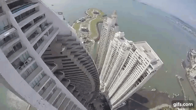 GoPro Footage of Wingsuit Pilots Flying Between Skyscrapers and Buildings in Panama City