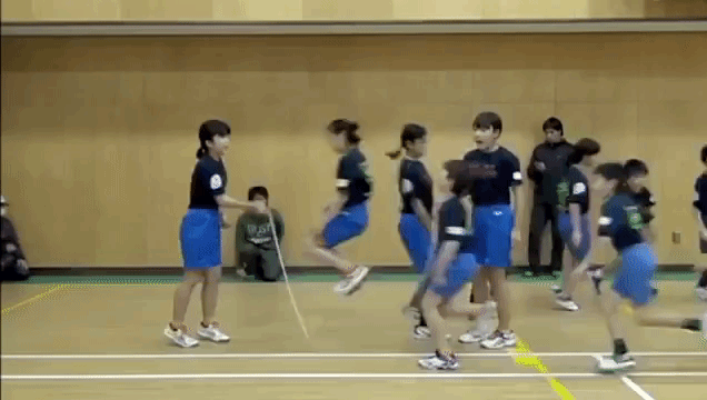Amazing Japanese Elementary School Kids Set a New Jump Rope Guinness World Record