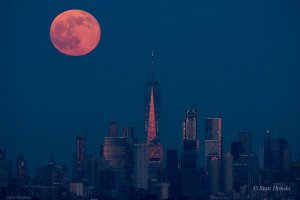 Manhattan Moonrise