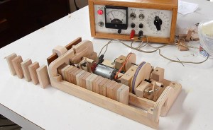 Expert Woodworker Demonstrates How he Made a Wooden Domino Row Building Machine