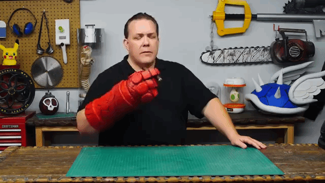 How to Make Hellboy's Stone Right Hand of Doom With Articulated Fingers