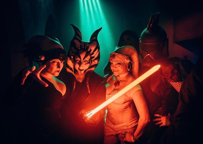 Scum & Villainy Cantina