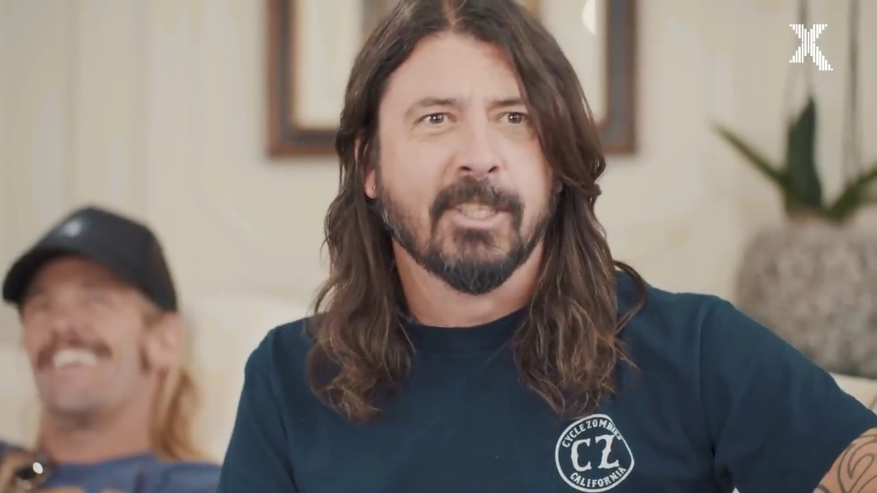 dave-grohl-does-a-spot-on-imitat.jpg