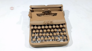 How to Make a Typewriter Out of Cardboard