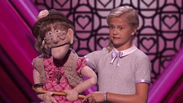 Ventriloquist Darci Lynne and Her Puppet Edna Sing a Love Song to Simon on America’s Got Talent